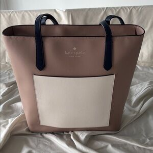 Kate Spade Beige and Ivory Tote with Navy Handles